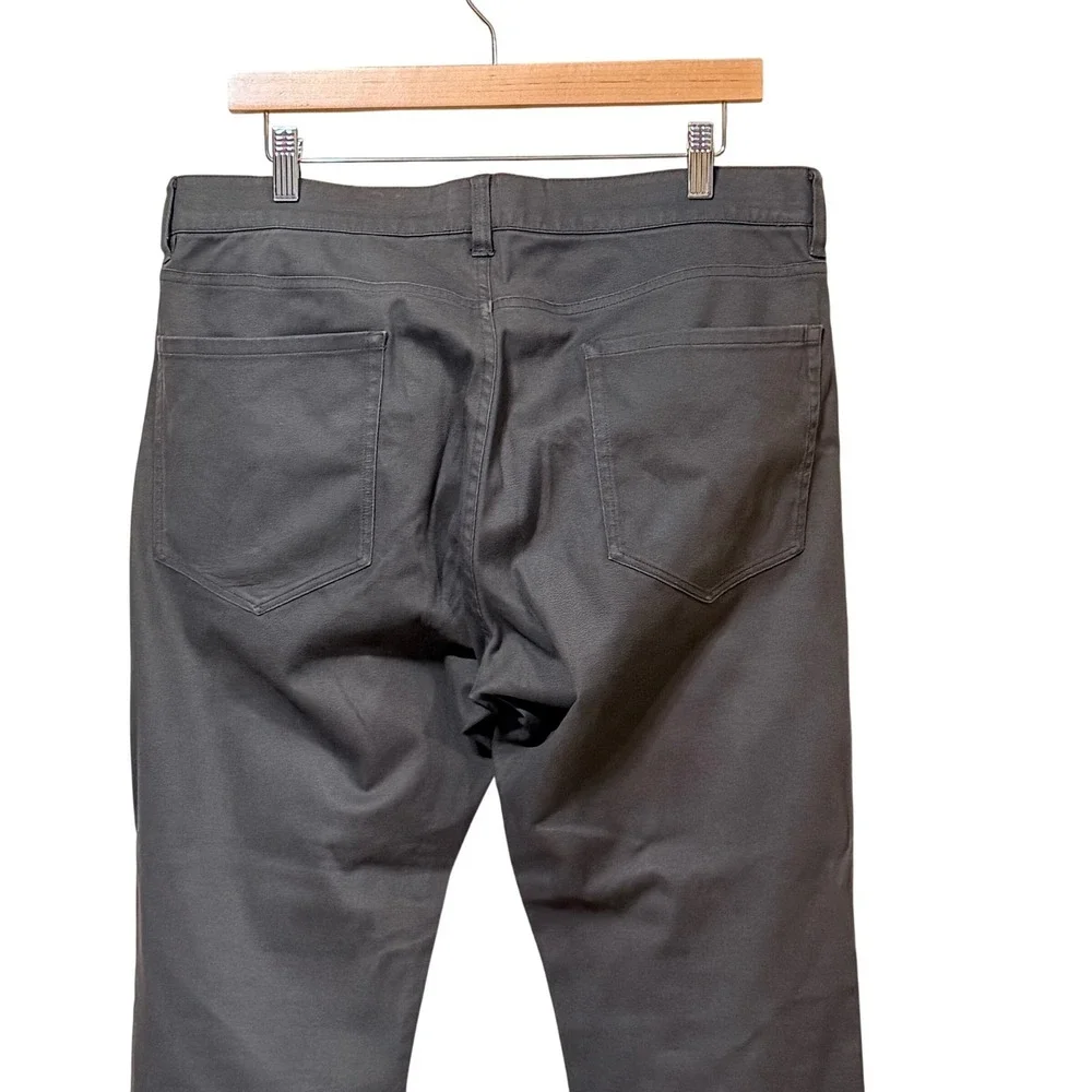 Vince Mens olive green  Italian Fabric 5-Pocket Straight Leg Pants Size 34
